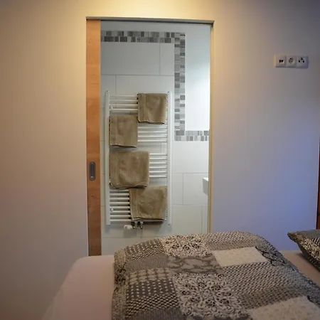 Apartment Garber *